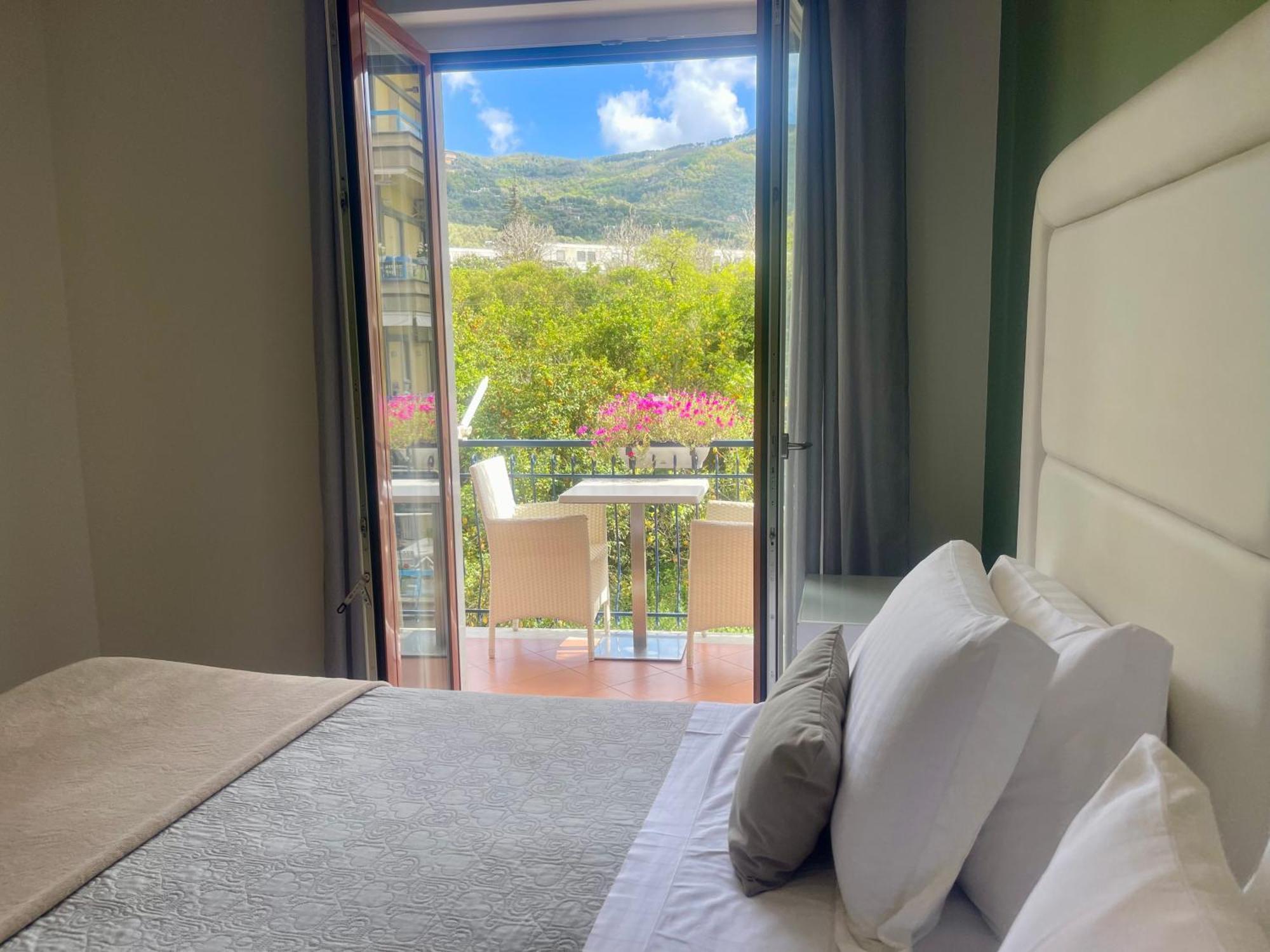 Bougainvillea Relais Sorrent Exterior foto